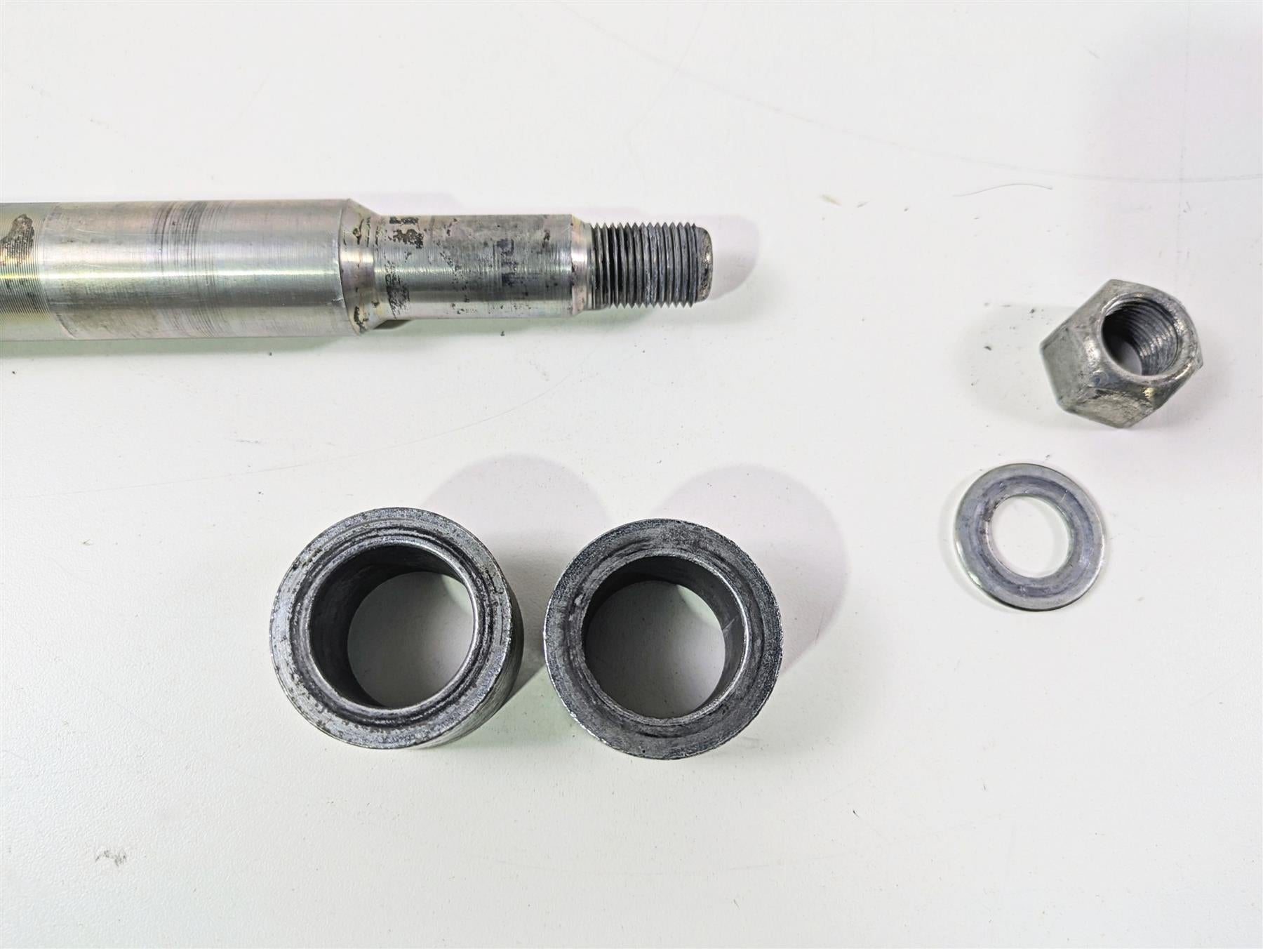 2009 Harley FXDC Dyna Super Glide Straight Front Axle Wheel Spindle 41628-08 {{ shop.shopifyCountryName }} - Mototech271