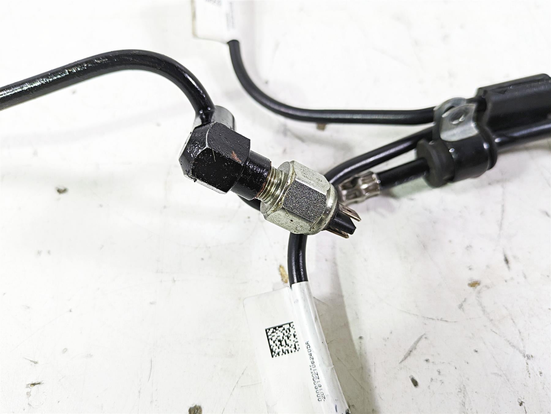 2019 Harley FLHCS Softail Heritage Rear Abs Brake Line Set 41800598 41800599 {{ shop.shopifyCountryName }} - Mototech271
