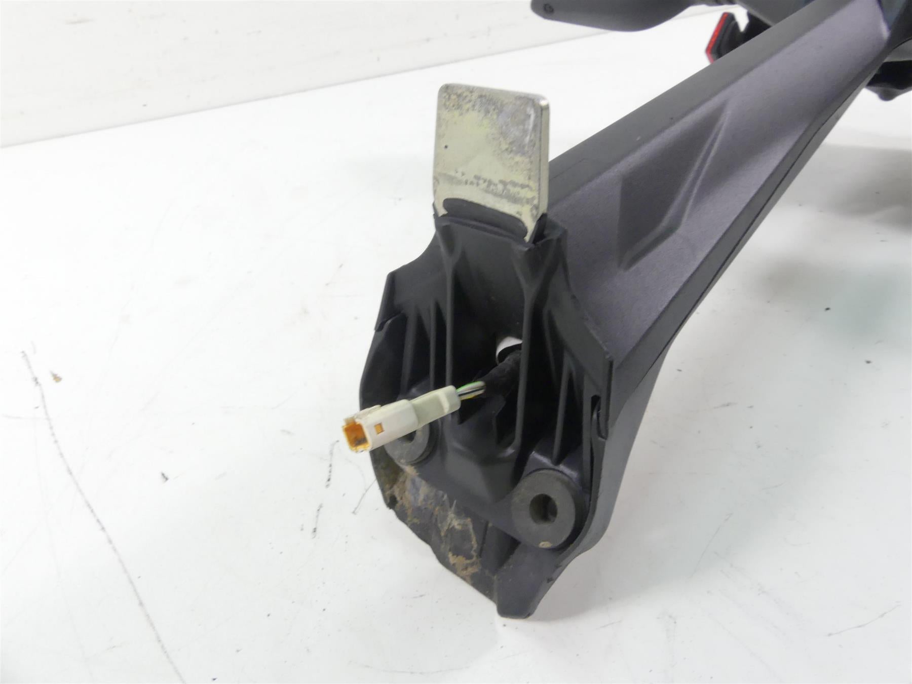 2018 Ducati Panigale 1100 V4 S Rear Turn Signal Tail Plate Holder Set 56113502B {{ shop.shopifyCountryName }} - Mototech271