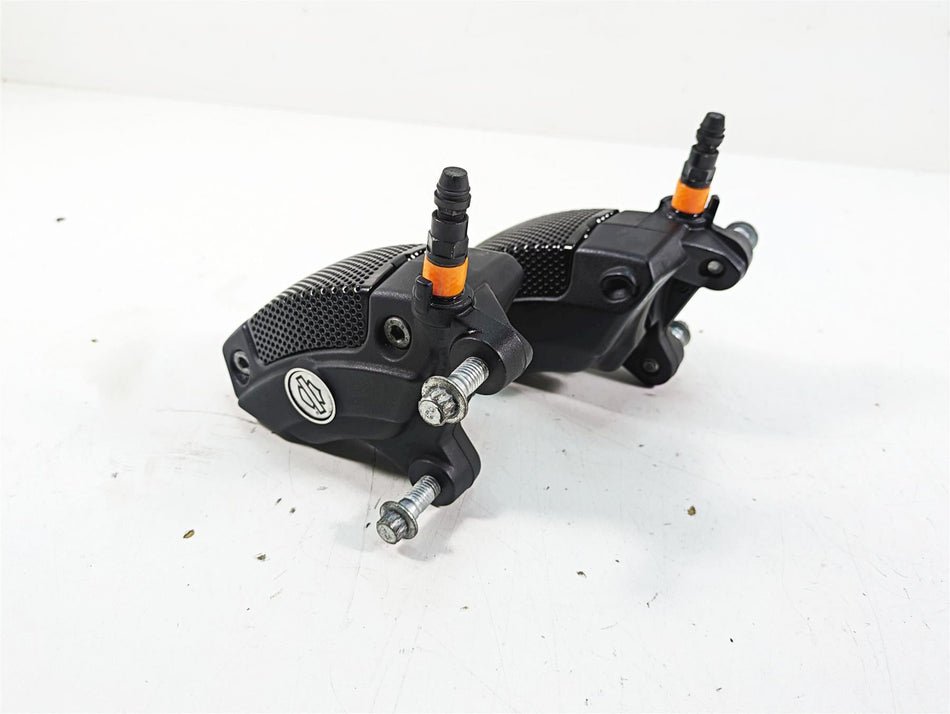 2013 Harley Touring FLHX Street Glide Nice Front Brake Caliper Set 43027-08 {{ shop.shopifyCountryName }} - Mototech271
