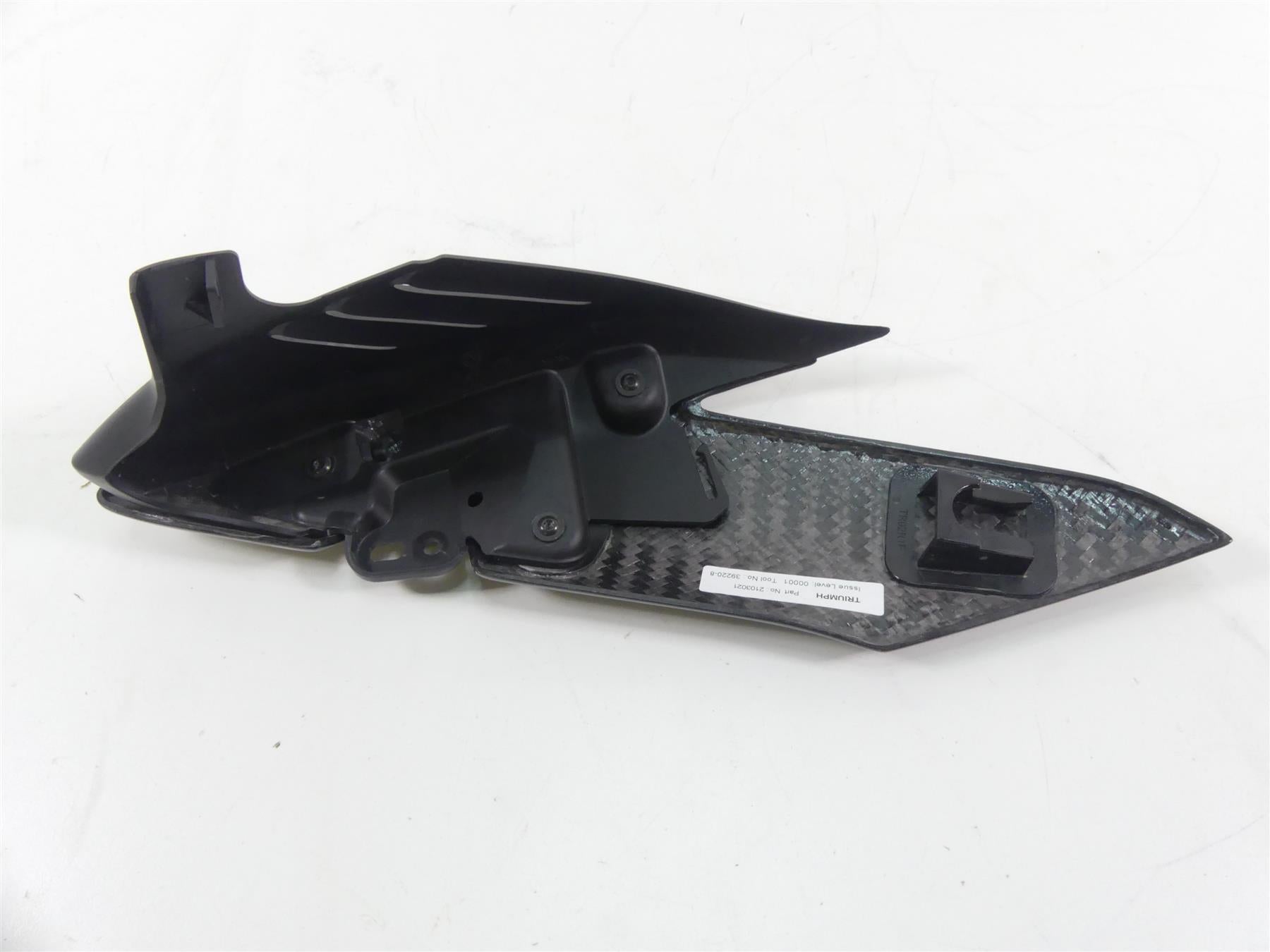 2020 Triumph Speed Triple RS 1050 Right Nice Side Carbon Fiber Cover T2103021 {{ shop.shopifyCountryName }} - Mototech271
