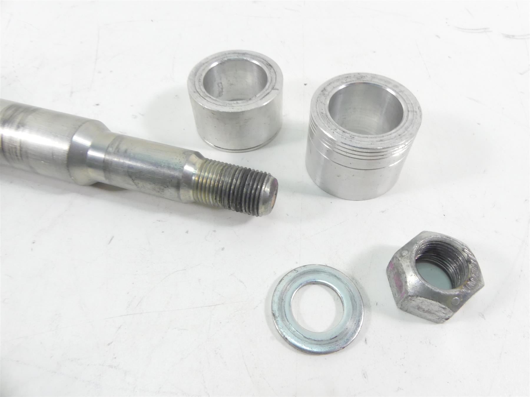 2013 Harley FXDWG Dyna Wide Glide Front 25mm Wheel Spindle Axle 41547-07A {{ shop.shopifyCountryName }} - Mototech271