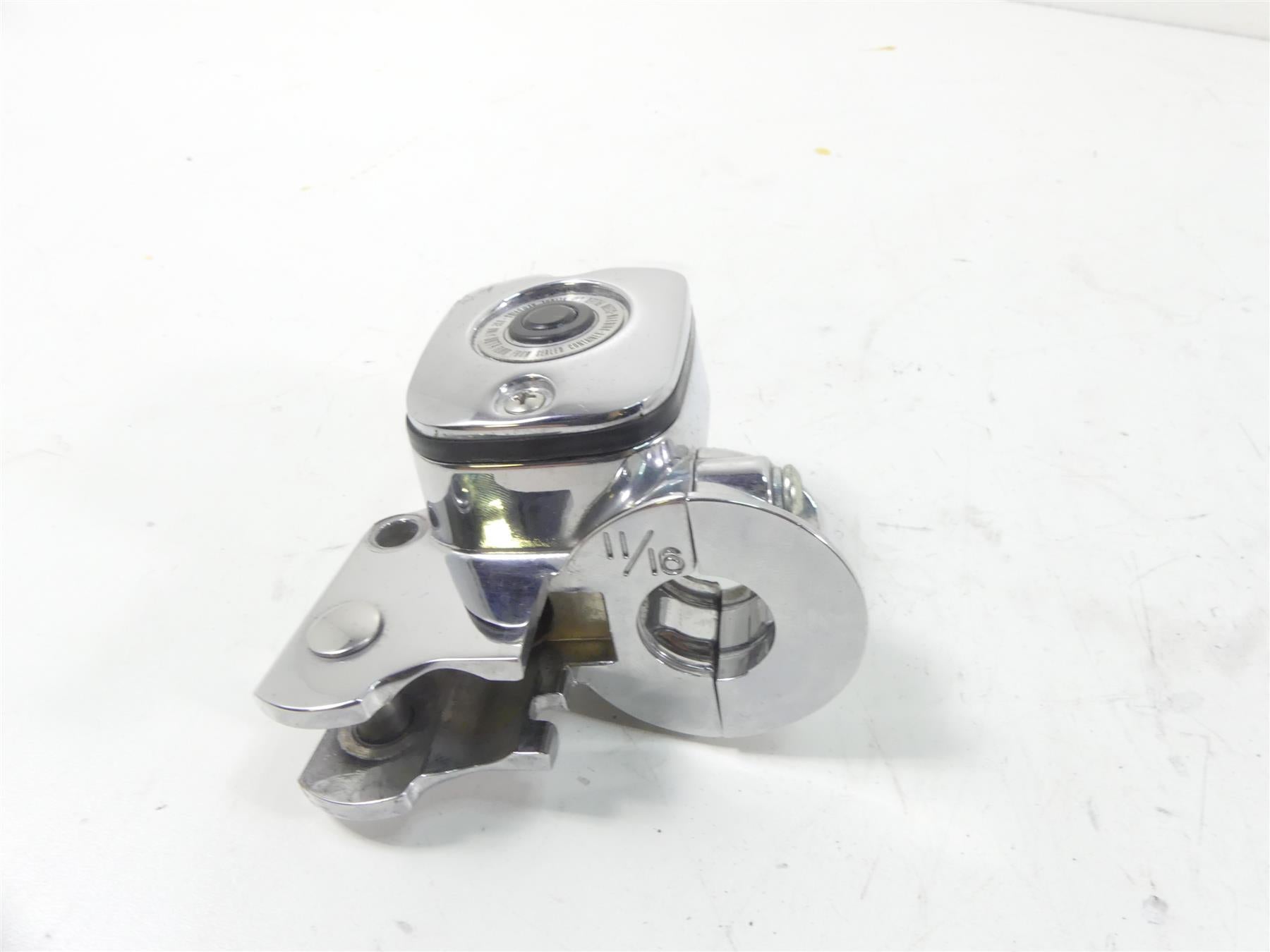 2007 Harley Touring FLHR SE CVO Road King Clutch Master Cylinder 11/16" 46113-02 {{ shop.shopifyCountryName }} - Mototech271