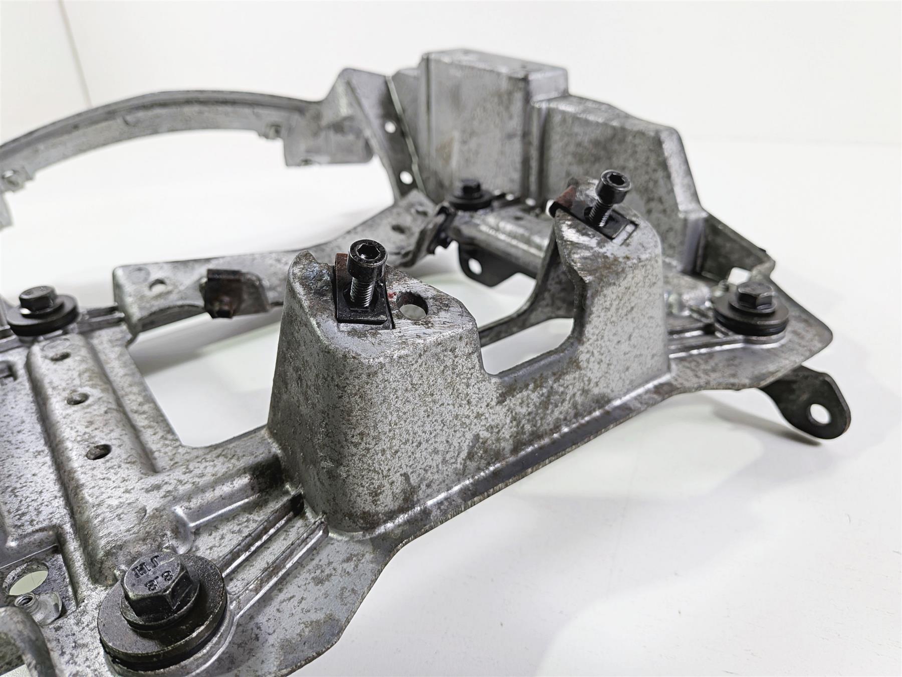 2016 Victory Cross Country Front Fairing Support Stay Holder Carrier 5136536 {{ shop.shopifyCountryName }} - Mototech271