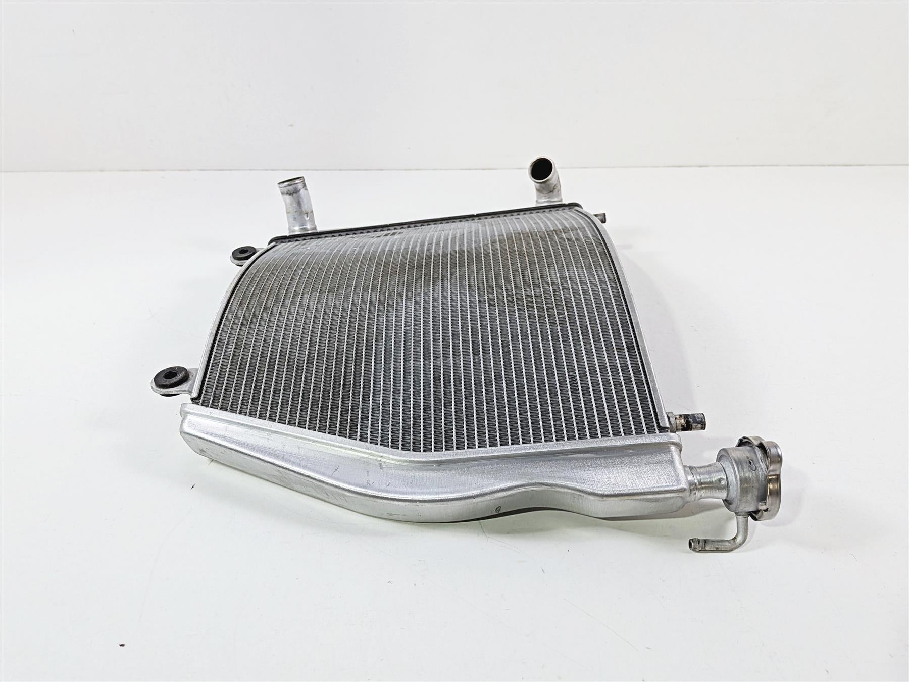 2019 Ducati Panigale V4S V4 S Corse Nice Coolant Radiator 1K -No Leaks 54811355A {{ shop.shopifyCountryName }} - Mototech271