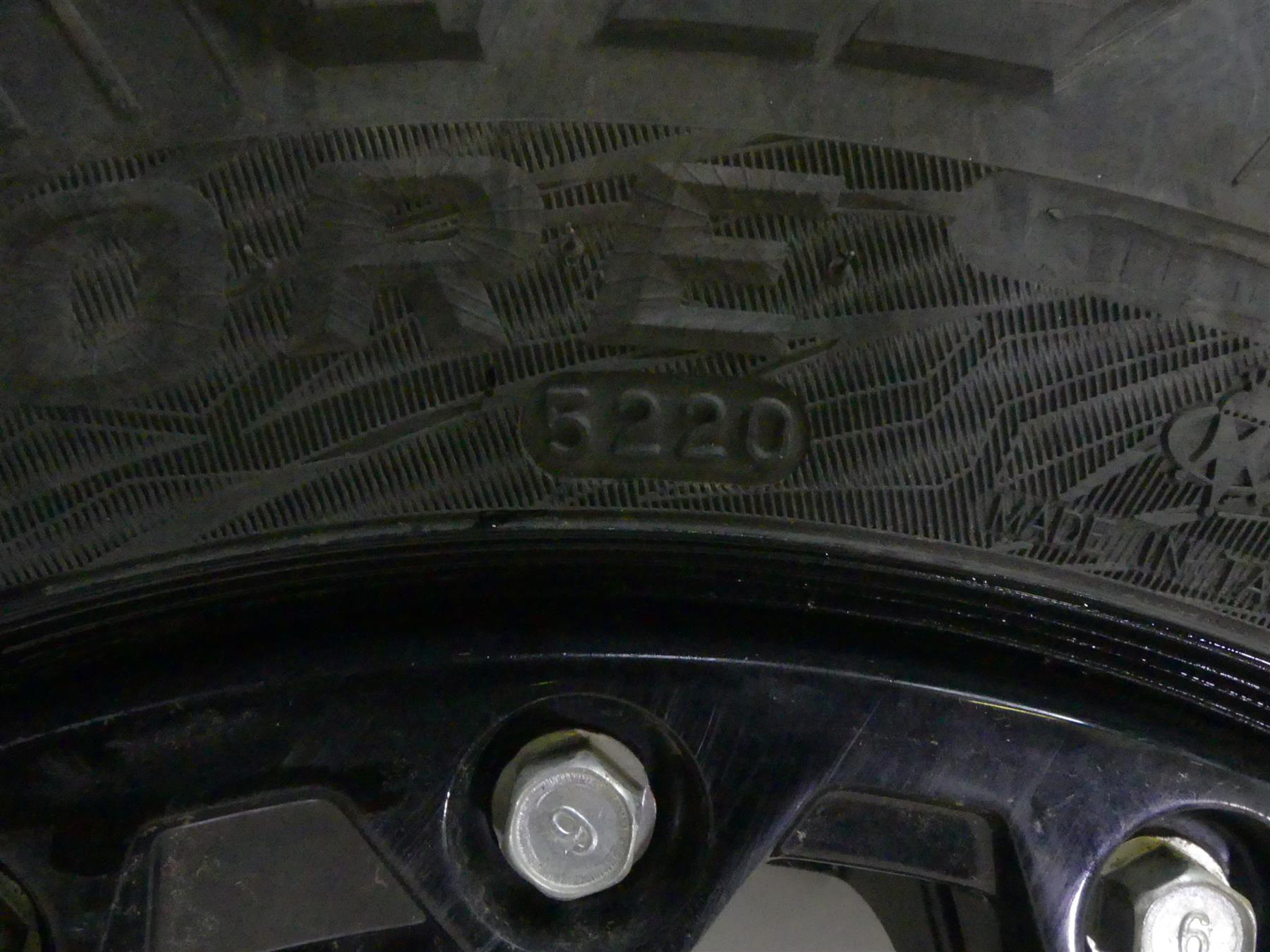 2021 Kawasaki Teryx KRX1000 KRF1000 Left Wheel Tire 31X10.00R15 ML1 41009-0817 {{ shop.shopifyCountryName }} - Mototech271