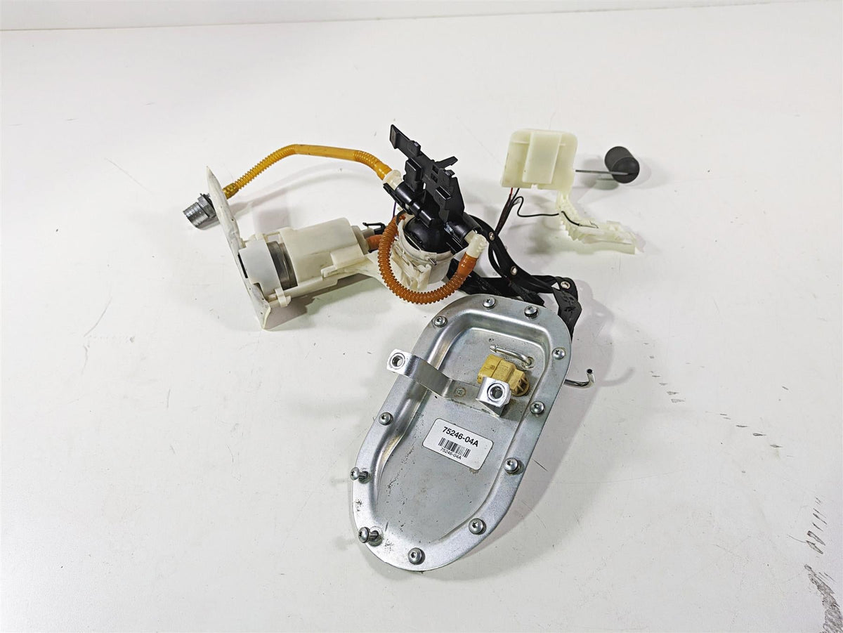 2017 Harley Dyna FXDB Street Bob Fuel Gas Petrol Pump -Tested 75218-04D {{ shop.shopifyCountryName }} - Mototech271