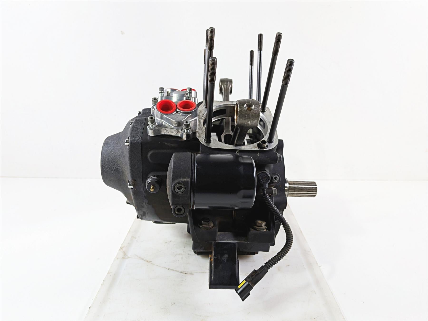 2006 Harley Davidson Dyna FXDBI Street Bob Bottom End Engine Crankcase 24621-06B {{ shop.shopifyCountryName }} - Mototech271