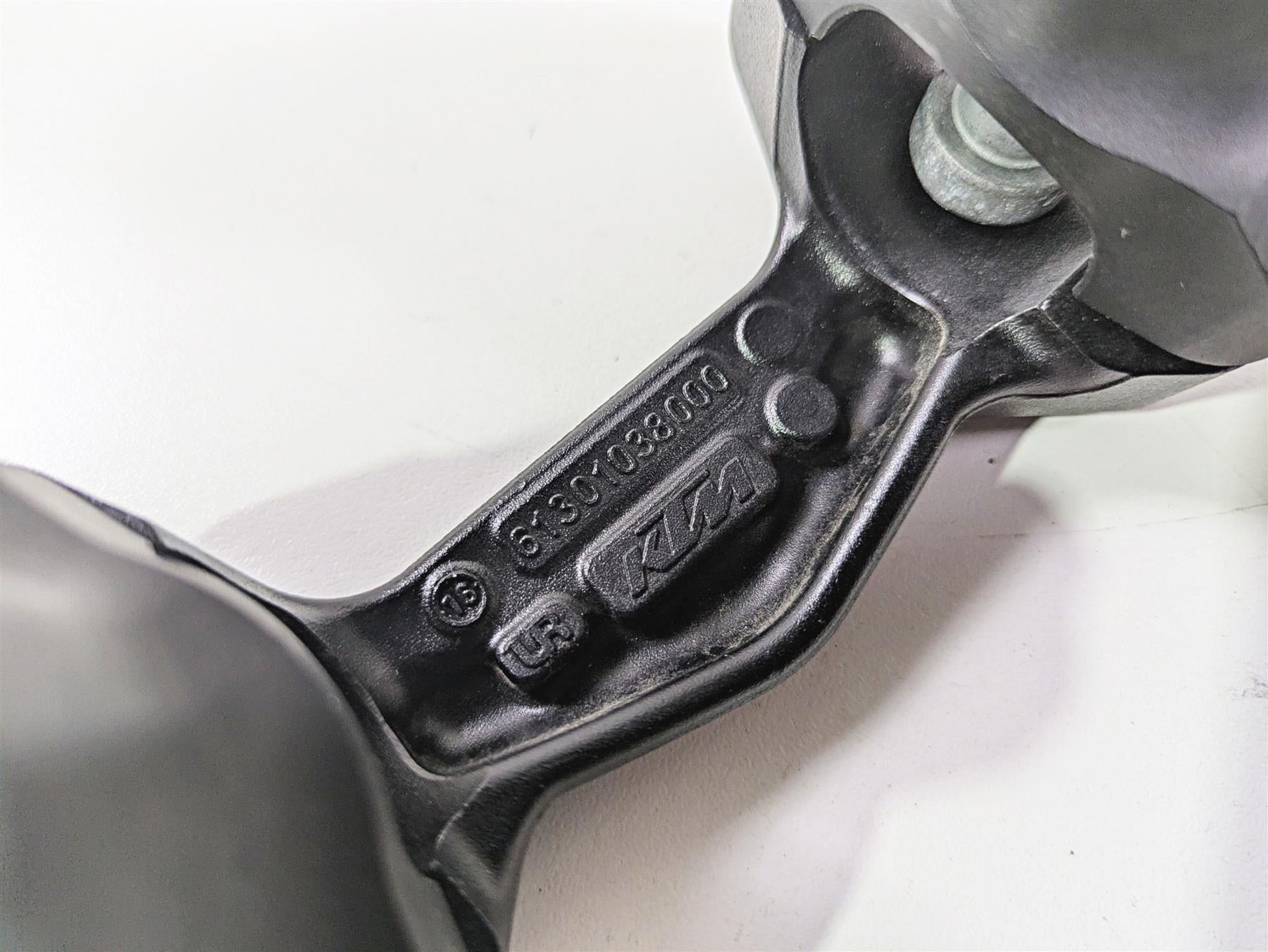 2017 KTM 1290 Super Duke GT Handlebar Holder Riser 6140103904233S 61301038000 {{ shop.shopifyCountryName }} - Mototech271