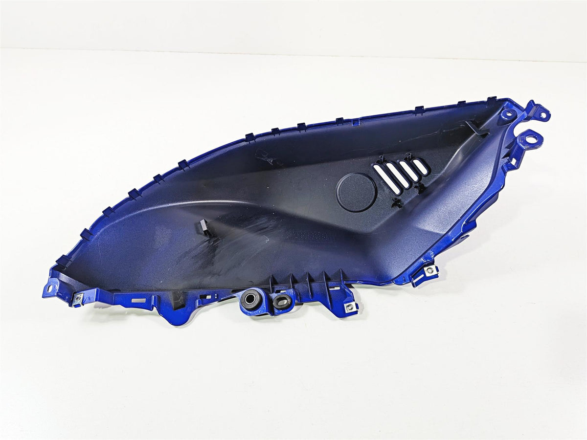 2025 Yamaha YZF R7 Oem Blue Left Side Tank Cover Fairing BEB-24129-00 {{ shop.shopifyCountryName }} - Mototech271