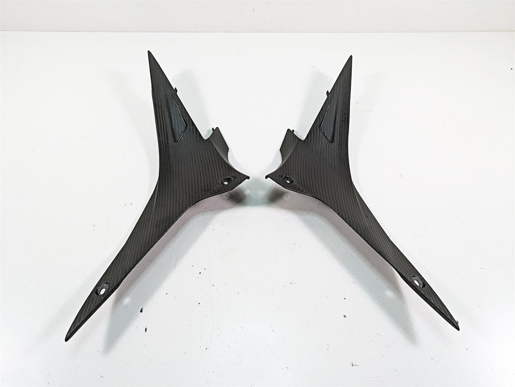2020 Aprilia Tuono V4 Factory Under Seat Side Cover Fairings 2B005962 2B005961 {{ shop.shopifyCountryName }} - Mototech271