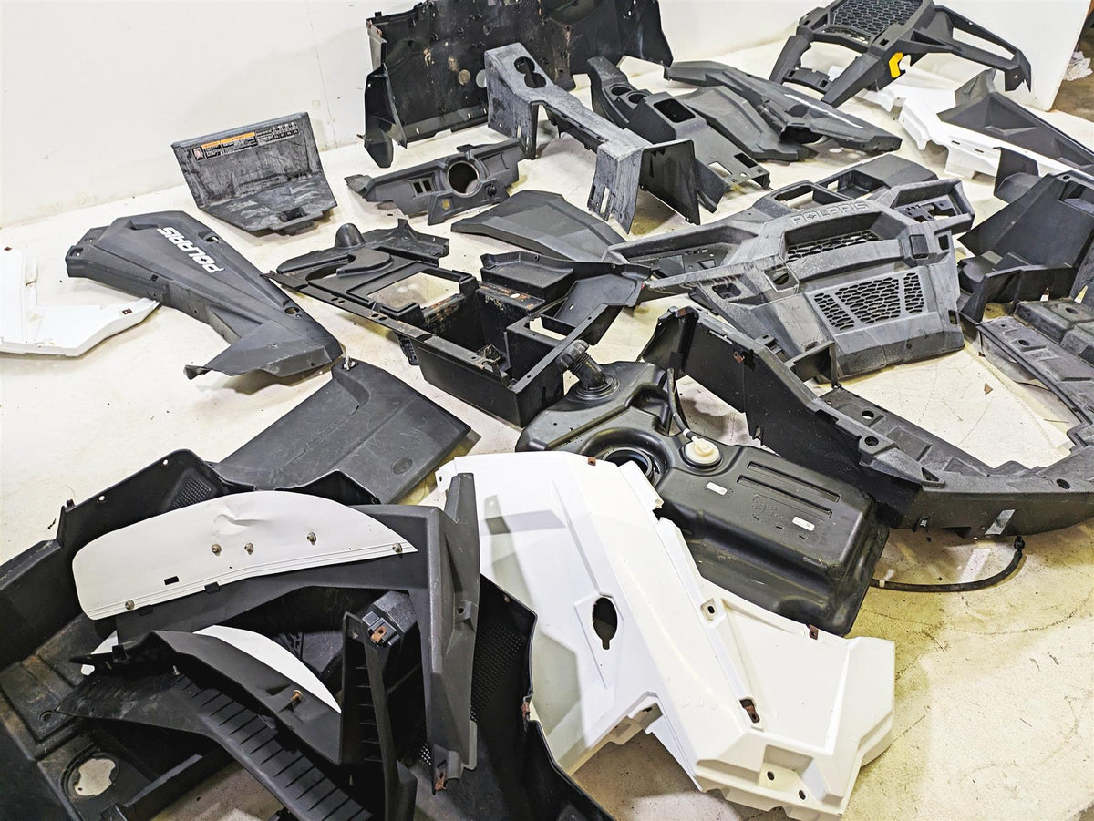2020 Polaris RZR 900 S Fairings Plastics Tank Door Covers 5439785 {{ shop.shopifyCountryName }} - Mototech271