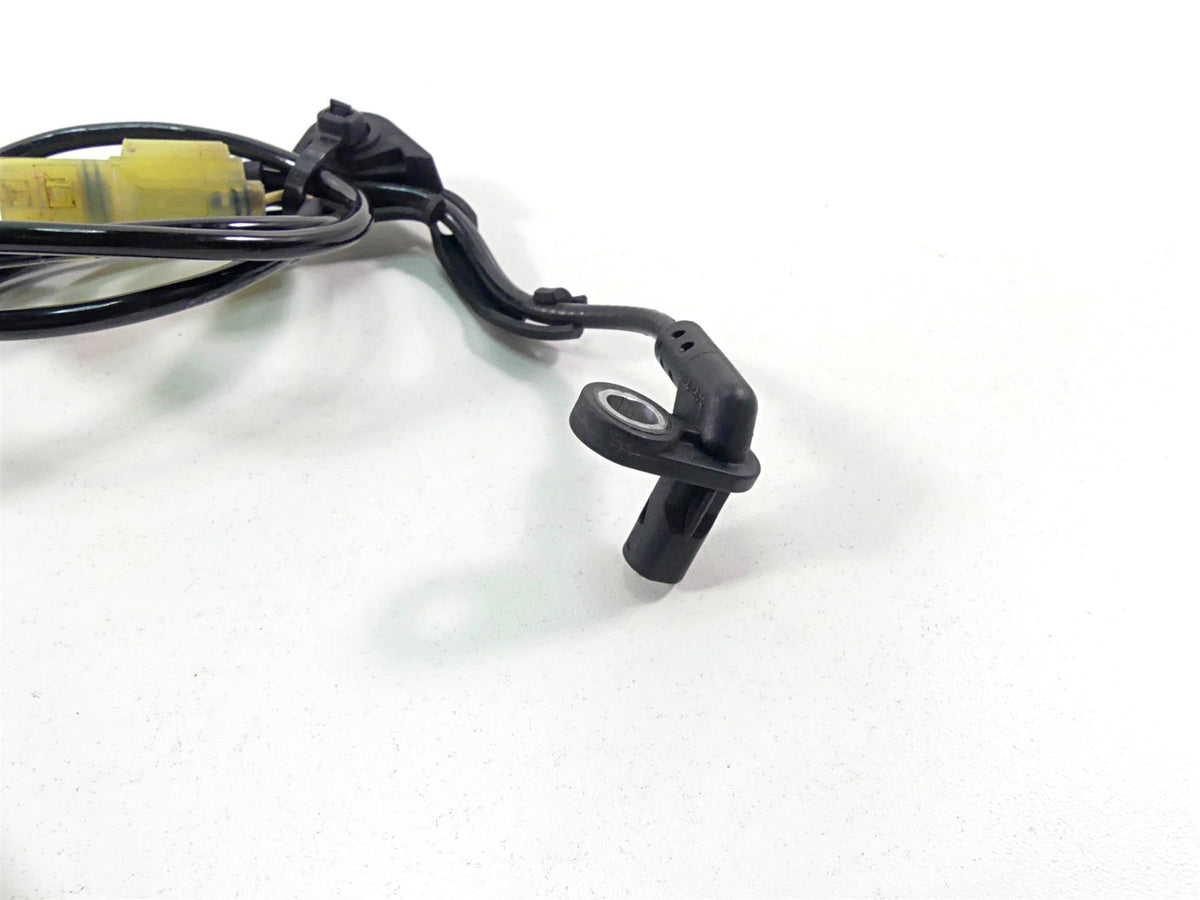 2022 Triumph Speed Triple 1200 RS Front Abs Brake Wheel Speed Sensor T2028270 {{ shop.shopifyCountryName }} - Mototech271