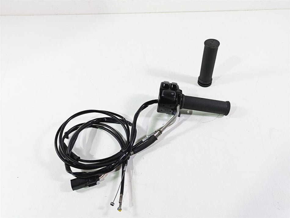 2009 Harley XR1200 Sportster Right Hand Control Switch Throttle -Read 71684-06A {{ shop.shopifyCountryName }} - Mototech271