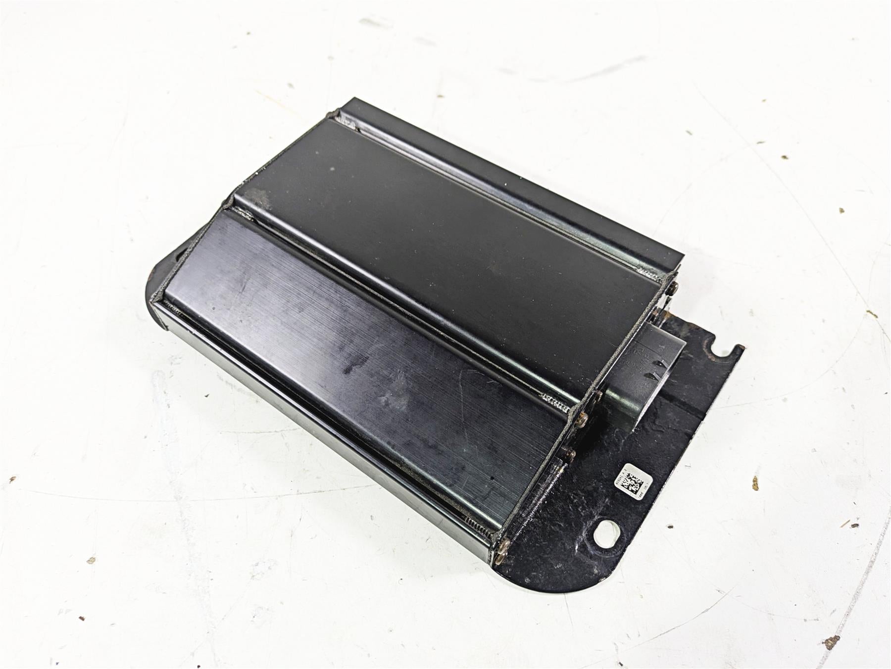 2007 Harley Touring FLHTCU SE CVO E-Glide Harman Kardon Amplifier Amp 76192-06A {{ shop.shopifyCountryName }} - Mototech271