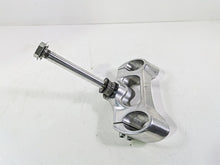 Load image into Gallery viewer, 2006 Harley VRSCR Street V-Rod Lower Triple Tree Steering Clamp 46781-06A | Mototech271
