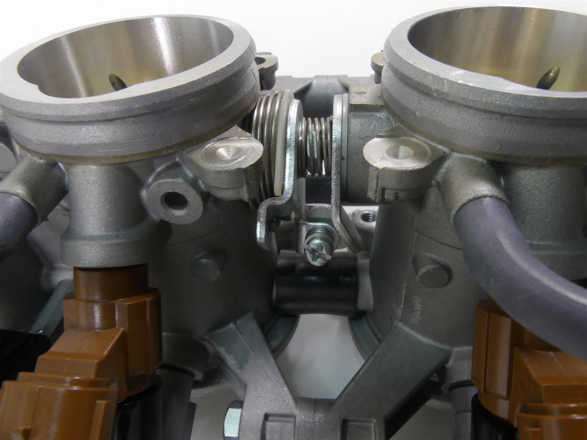 2022 Suzuki GSXR750 Mikuni Throttle Body Bodies Fuel Injection 13406-15J21 {{ shop.shopifyCountryName }} - Mototech271