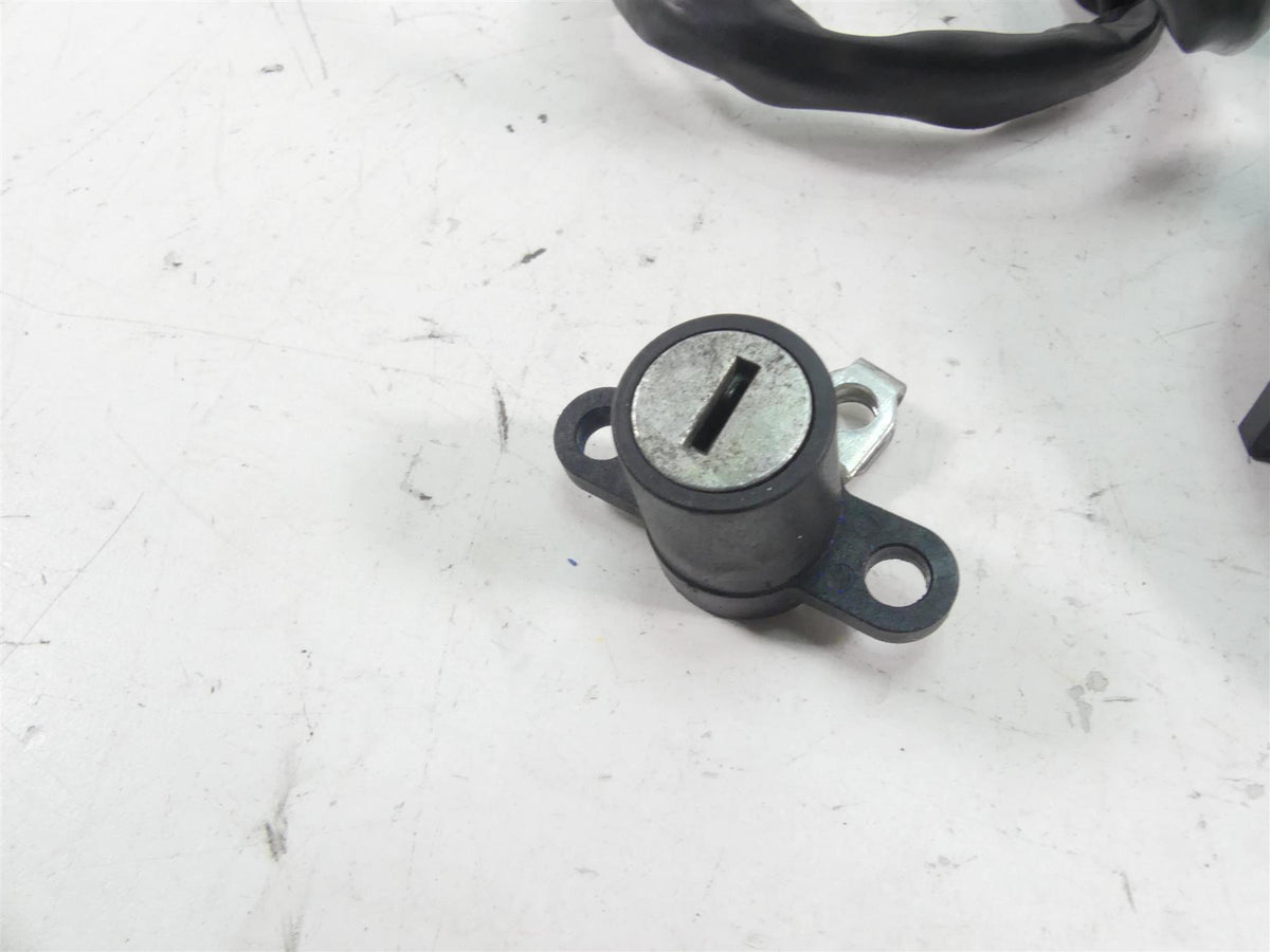 2008 Yamaha FZ1 Fazer Ignition Switch Seat Fuel Gas Cap Key Lock 3C3-82501-10-00 {{ shop.shopifyCountryName }} - Mototech271