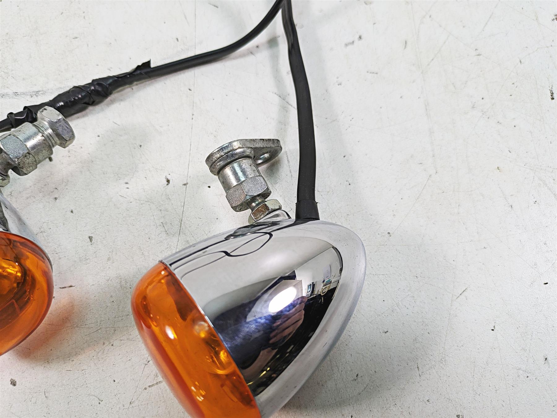 2006 Harley FLSTI Softail Heritage Front Blinker Turn Signal Set - Read 68972-00 {{ shop.shopifyCountryName }} - Mototech271