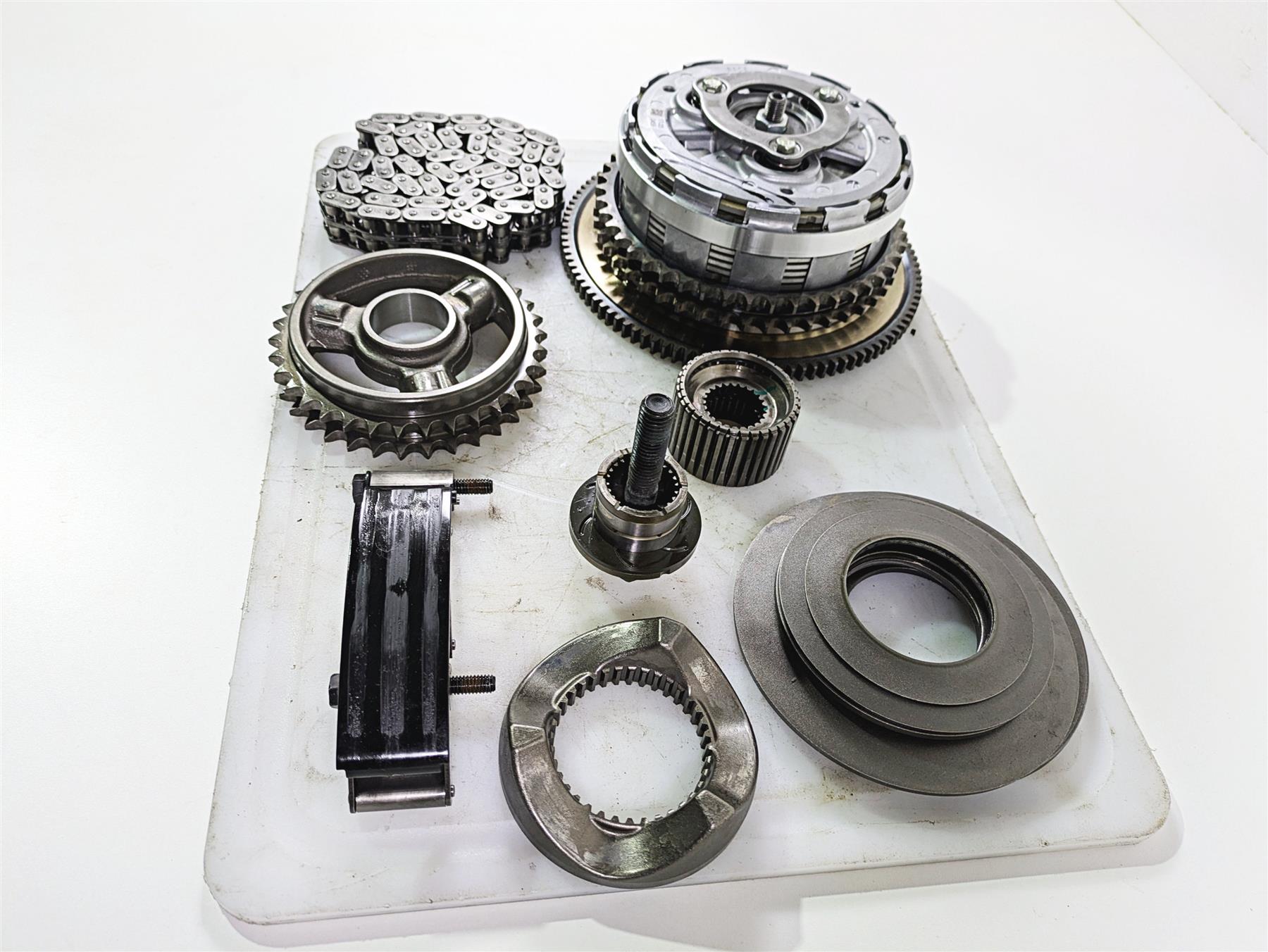 2019 Harley Softail FXDR 114 Clutch Primary Drive Set Kit 37000263A {{ shop.shopifyCountryName }} - Mototech271