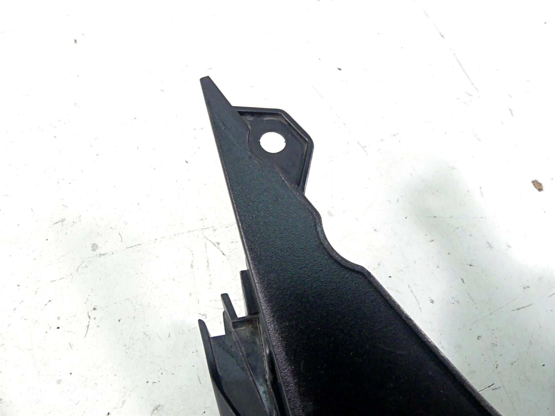 2018 BMW S1000RR K46 Tail Rear Center Cover Fairing Blinker Mount 46628533890 {{ shop.shopifyCountryName }} - Mototech271