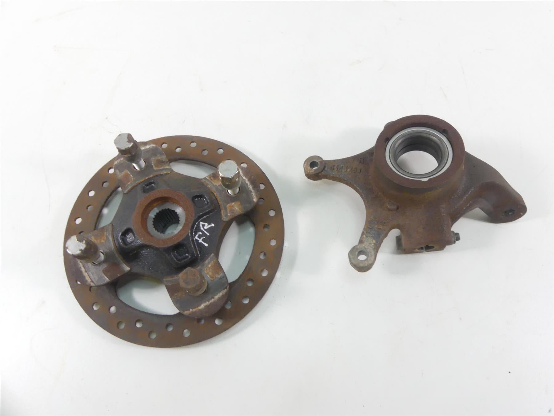 2018 Polaris RZR1000 RS1 Right Front Wheel Spindle & Brake Rotor  Hub 5141261 | Mototech271