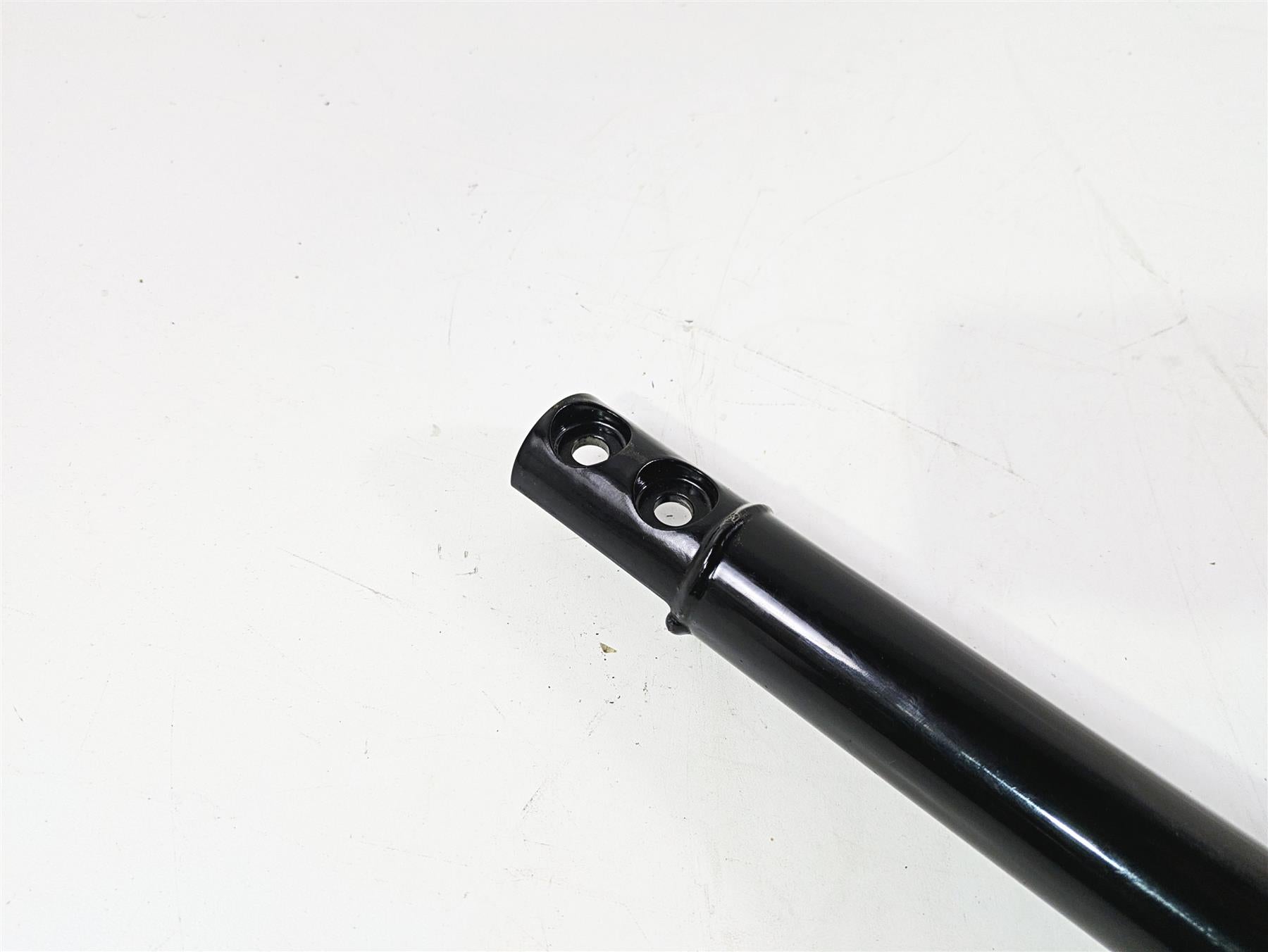 2006 Harley VRSCR Street V-Rod Right Front Frame Downtube 47984-06 {{ shop.shopifyCountryName }} - Mototech271