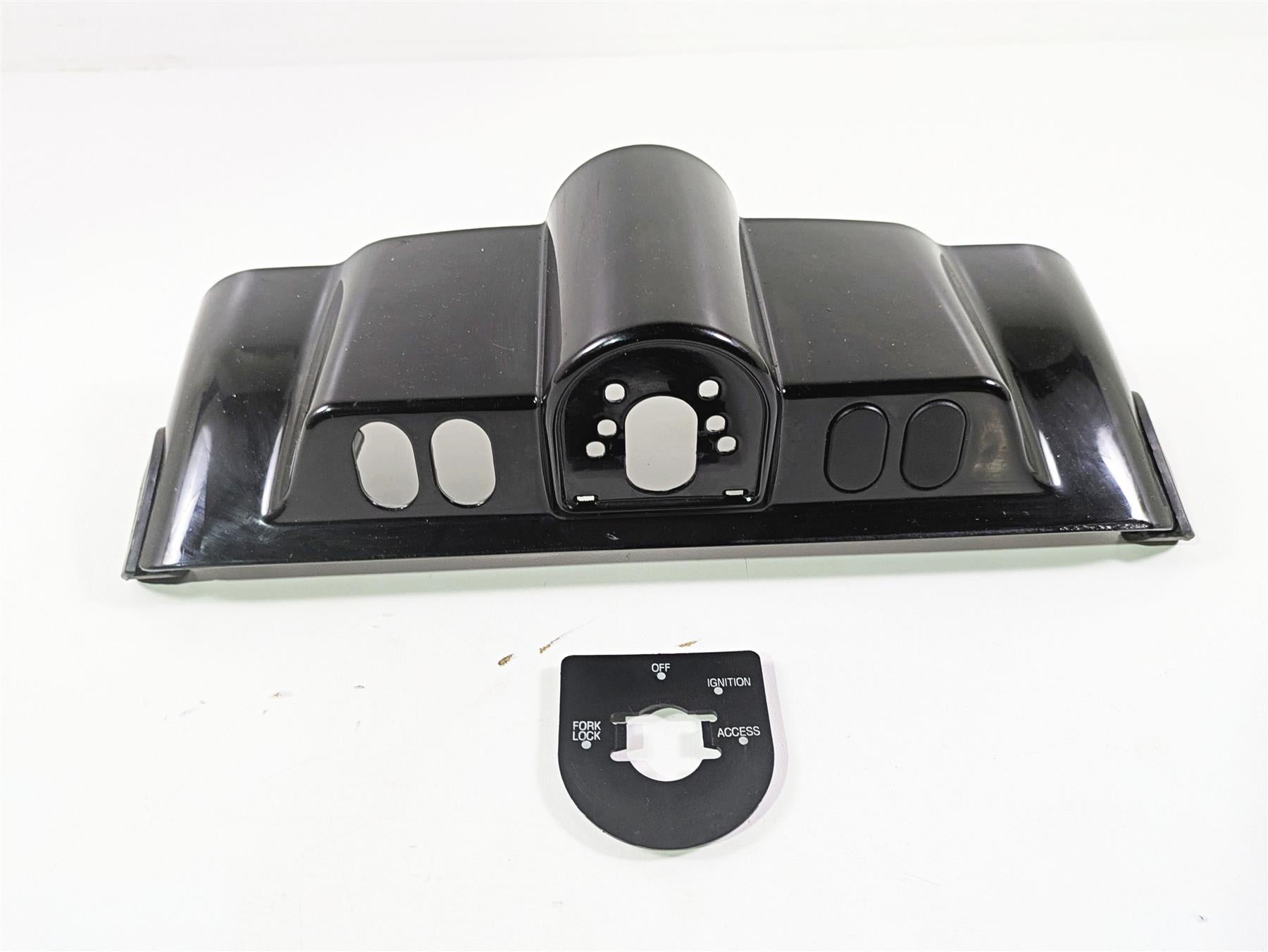 2009 Harley Touring FLHX Street Glide Ignition Switch Panel Fairing 58510-96 {{ shop.shopifyCountryName }} - Mototech271