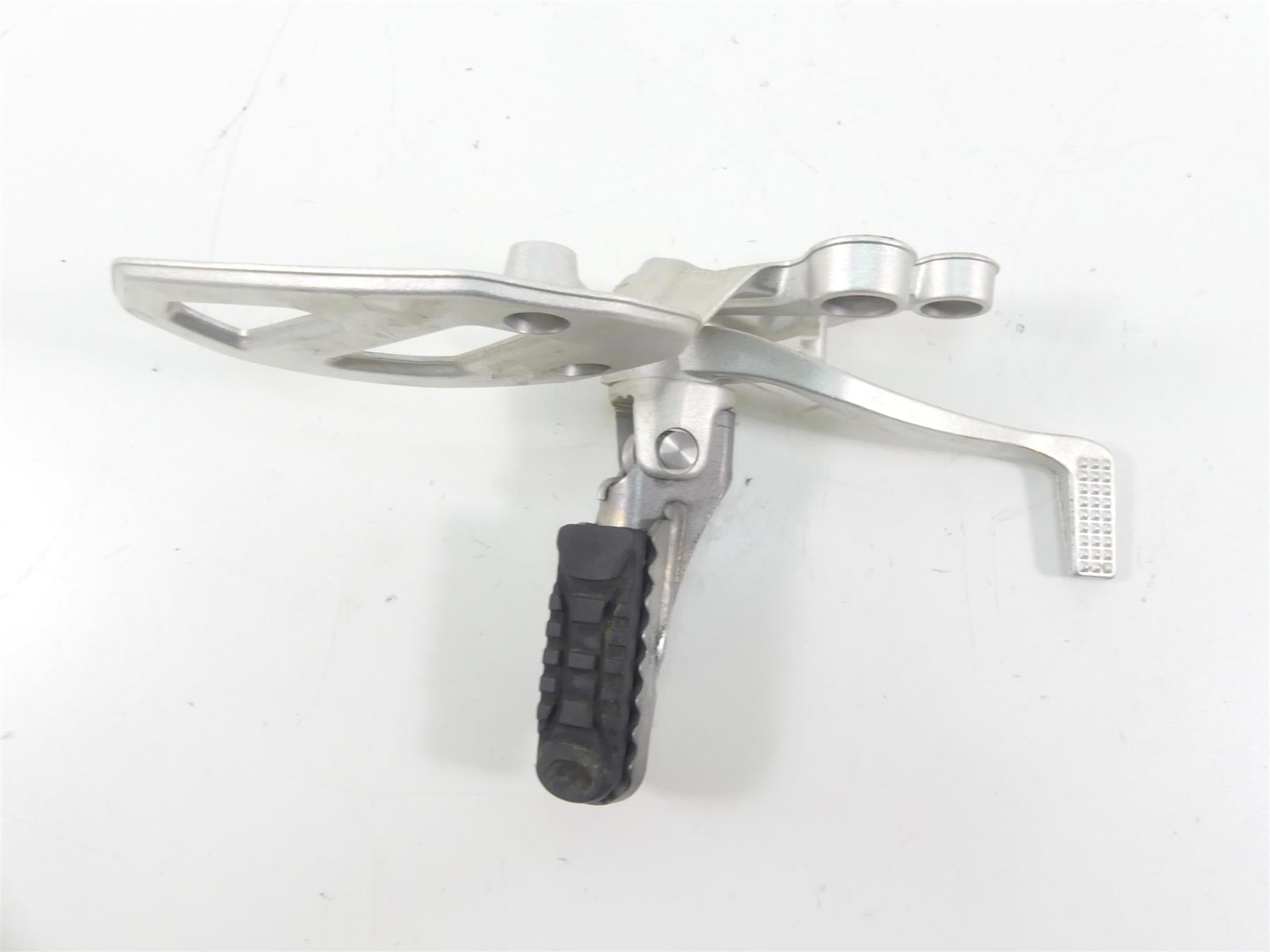 2016 BMW S1000XR K49 Right Front Rider Driver Footpeg & Brake Pedal 46718553836 {{ shop.shopifyCountryName }} - Mototech271