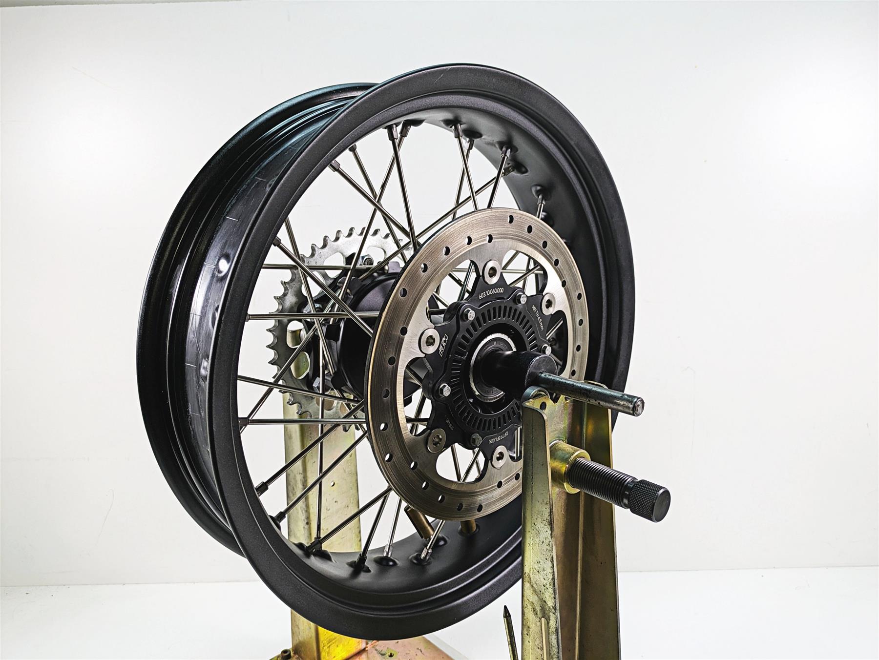 2018 KTM 1090 Adventure R Straight Rear Wheel Spoke Rim 18X4.5 6031000124433A {{ shop.shopifyCountryName }} - Mototech271
