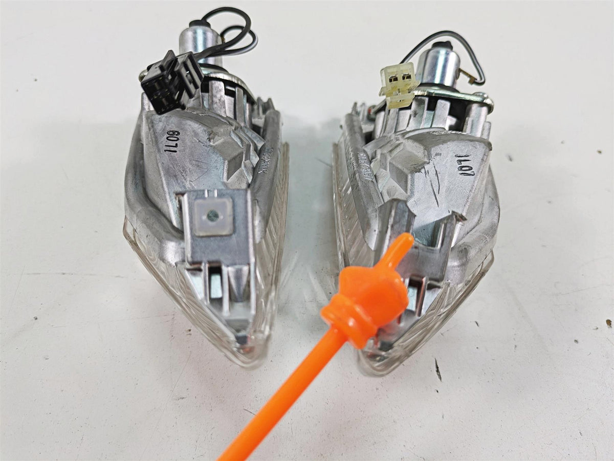 2022 Suzuki GSXR 750 Rear Blinker Turn Signal Set 35603-47H0 35603-47H0 {{ shop.shopifyCountryName }} - Mototech271