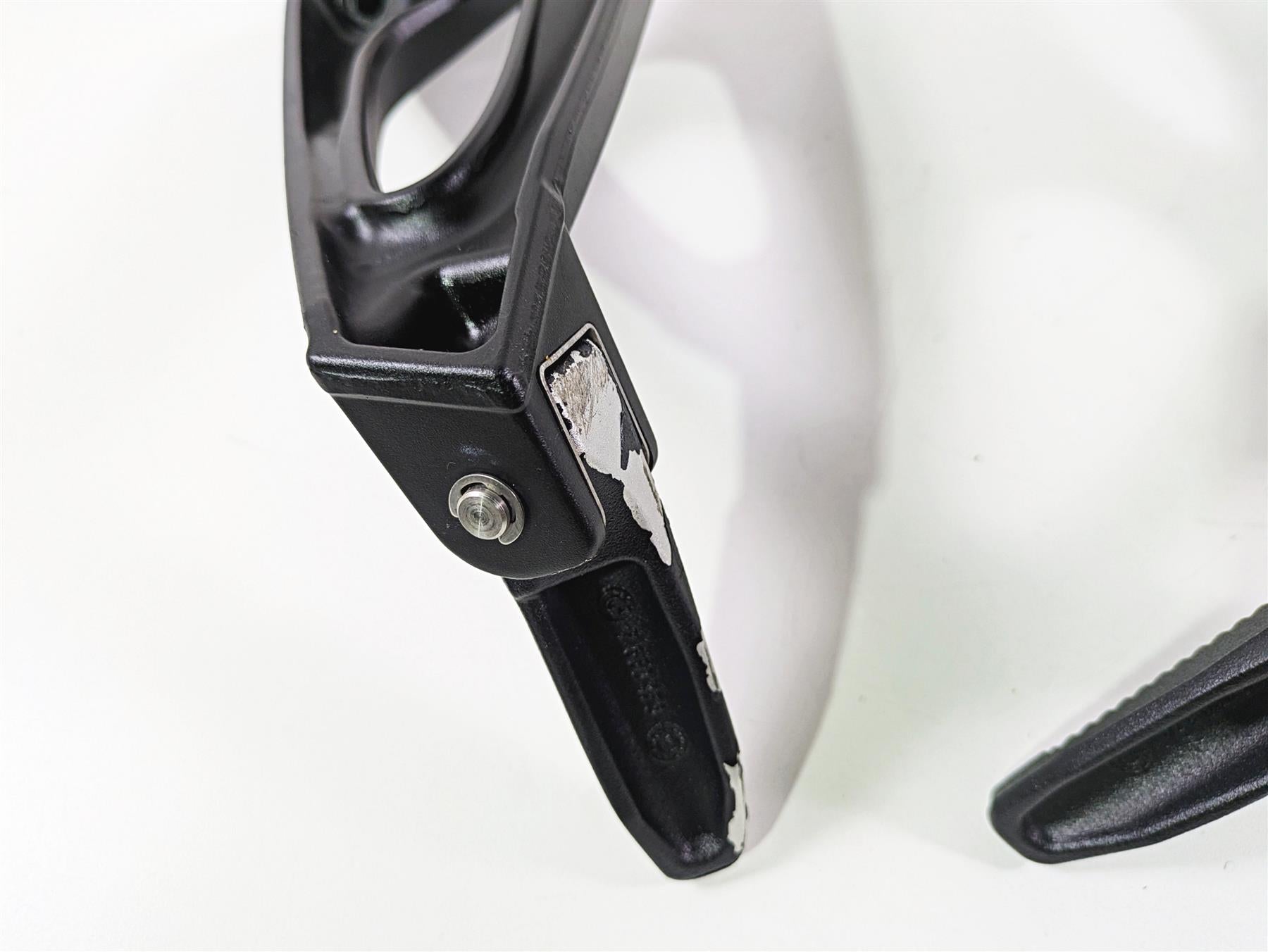 2014 BMW K1300S K40 Passenger Footpeg Foot Peg Set 46717715783 46717715784 {{ shop.shopifyCountryName }} - Mototech271