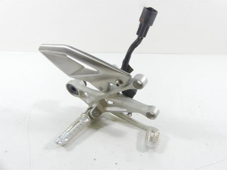 2019 Triumph Street Triple 765R Right Rider Footpeg & Brake Pedal T2081464 {{ shop.shopifyCountryName }} - Mototech271