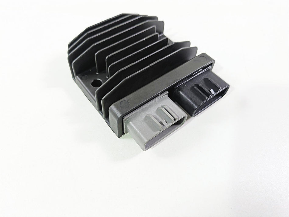 2022 Ducati Streetfighter V2 Rectifier Voltage Regulator 54040331A FH027AA {{ shop.shopifyCountryName }} - Mototech271