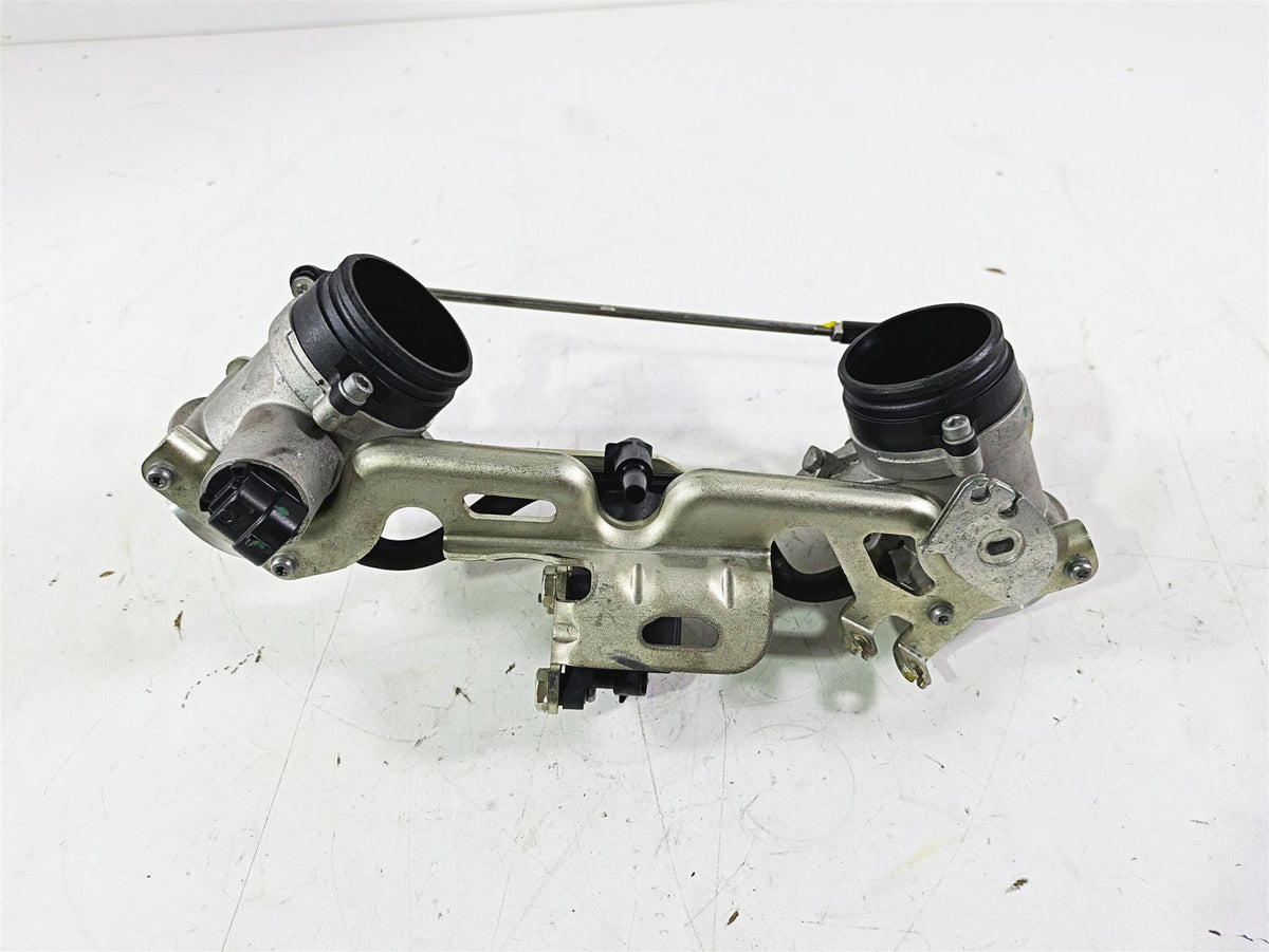 2016 Moto Guzzi Stelvio 1200 8V NTX Throttle Body Fuel Injection Set 880270 {{ shop.shopifyCountryName }} - Mototech271