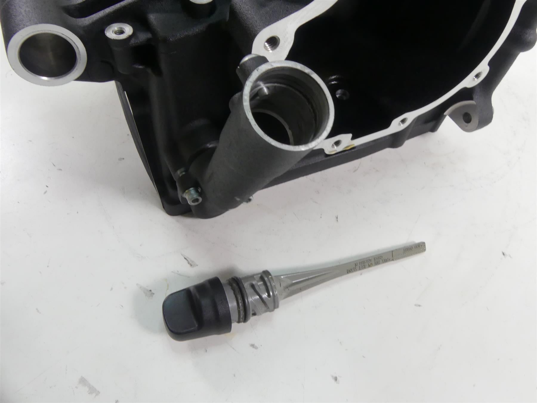 2018 Harley FLHC Softail Heritage M8 Transmission Housing Gear Box 34700114 {{ shop.shopifyCountryName }} - Mototech271