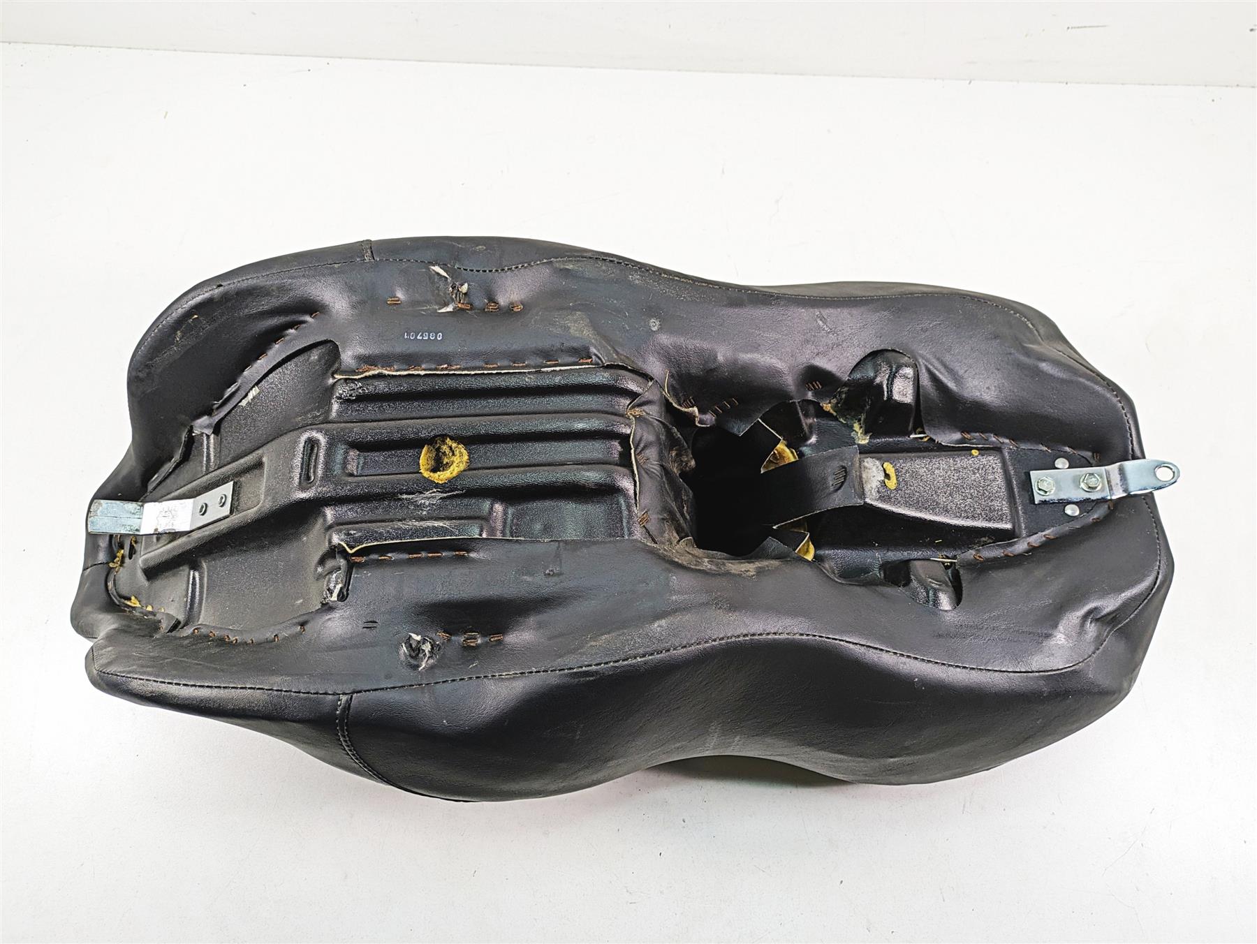 2006 Harley Touring FLHTCUI Electra Glide Seat Saddle 51703-05 {{ shop.shopifyCountryName }} - Mototech271