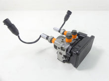 Load image into Gallery viewer, 2020 Indian Roadmaster Abs Brake Unit Module Pressure Pump 1911987 2204981 | Mototech271
