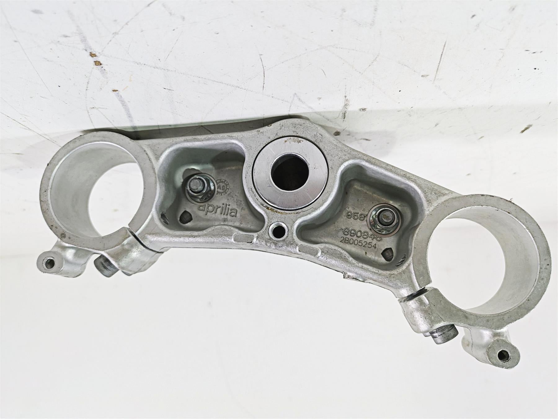 2021 Aprilia RS660 Lower Triple Tree Steering Clamp 2B005255 {{ shop.shopifyCountryName }} - Mototech271