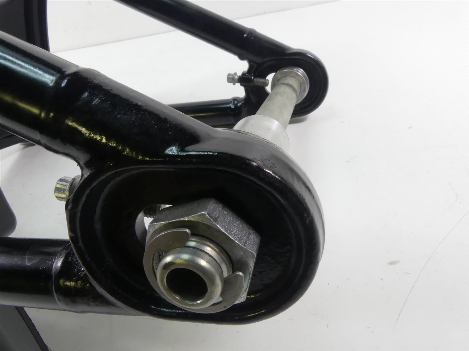 2018 Harley FLHC Softail Heritage Rear Swingarm Swing Arm + Axle 47400099BHP {{ shop.shopifyCountryName }} - Mototech271