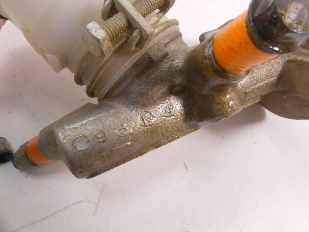 2014 Can-Am Maverick 1000R STD Main Brake Master Cylinder 11/16 705600681 {{ shop.shopifyCountryName }} - Mototech271
