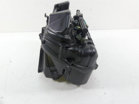 2021 Honda CBR600RR Air Box Filter Cleaner Breather & Injectors 17220-MFJ-D00 {{ shop.shopifyCountryName }} - Mototech271