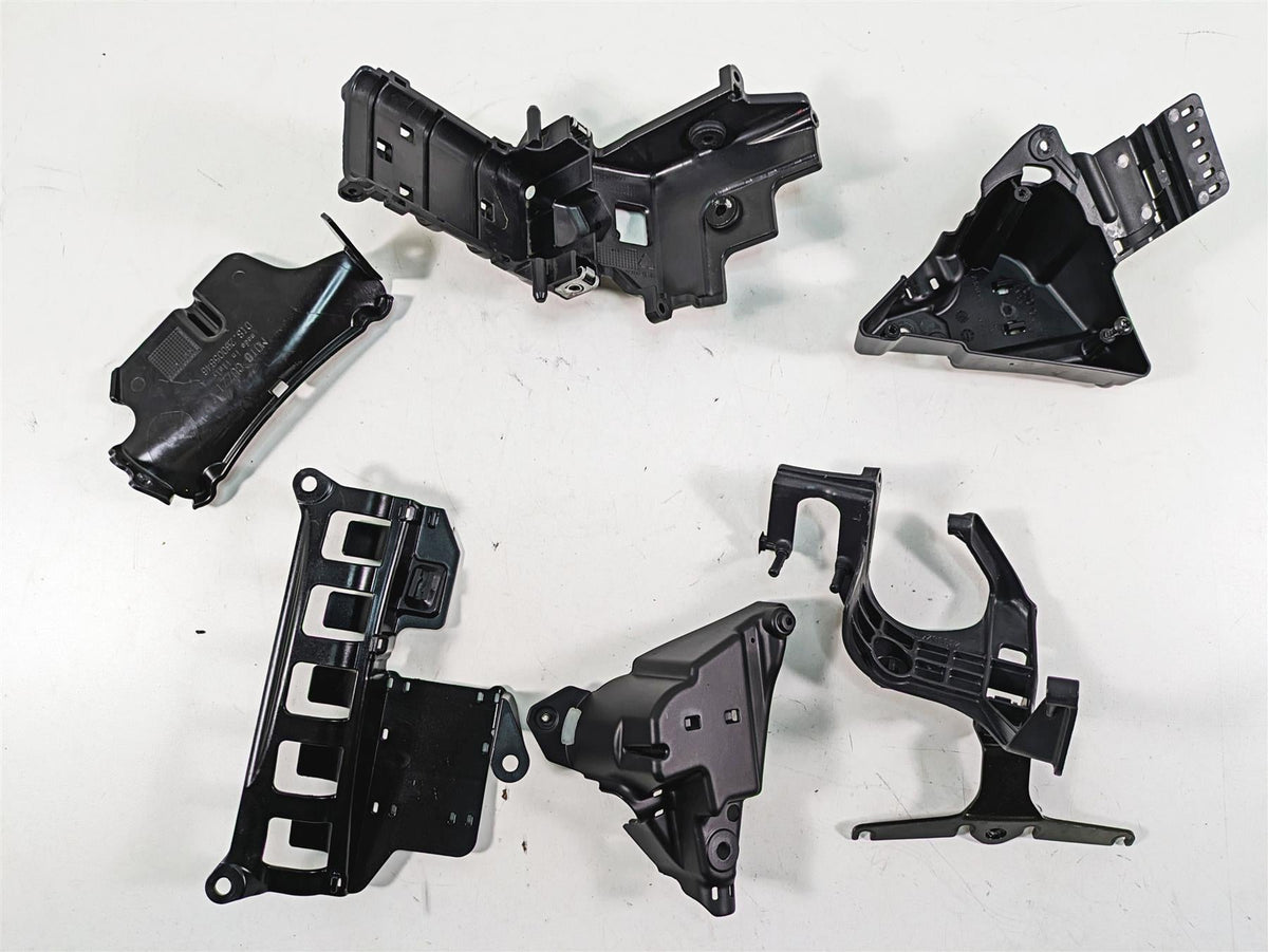 2020 Moto Guzzi V85 TT Adventure Infill Battery Electrical Cover Set 2B004991 {{ shop.shopifyCountryName }} - Mototech271