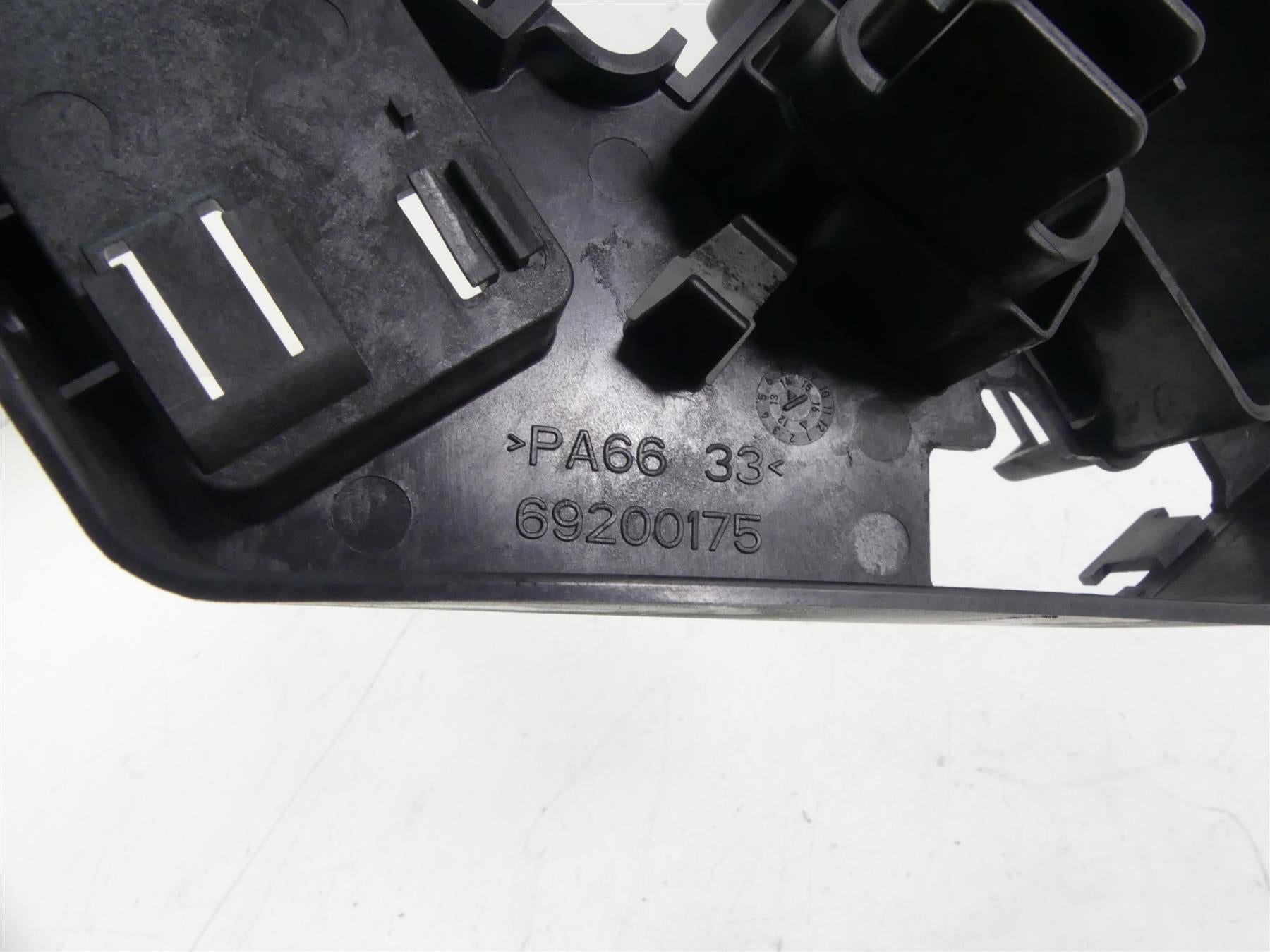 2014 Harley Touring FLHX Street Glide Electrical Plastic Holder Set 66000010 {{ shop.shopifyCountryName }} - Mototech271