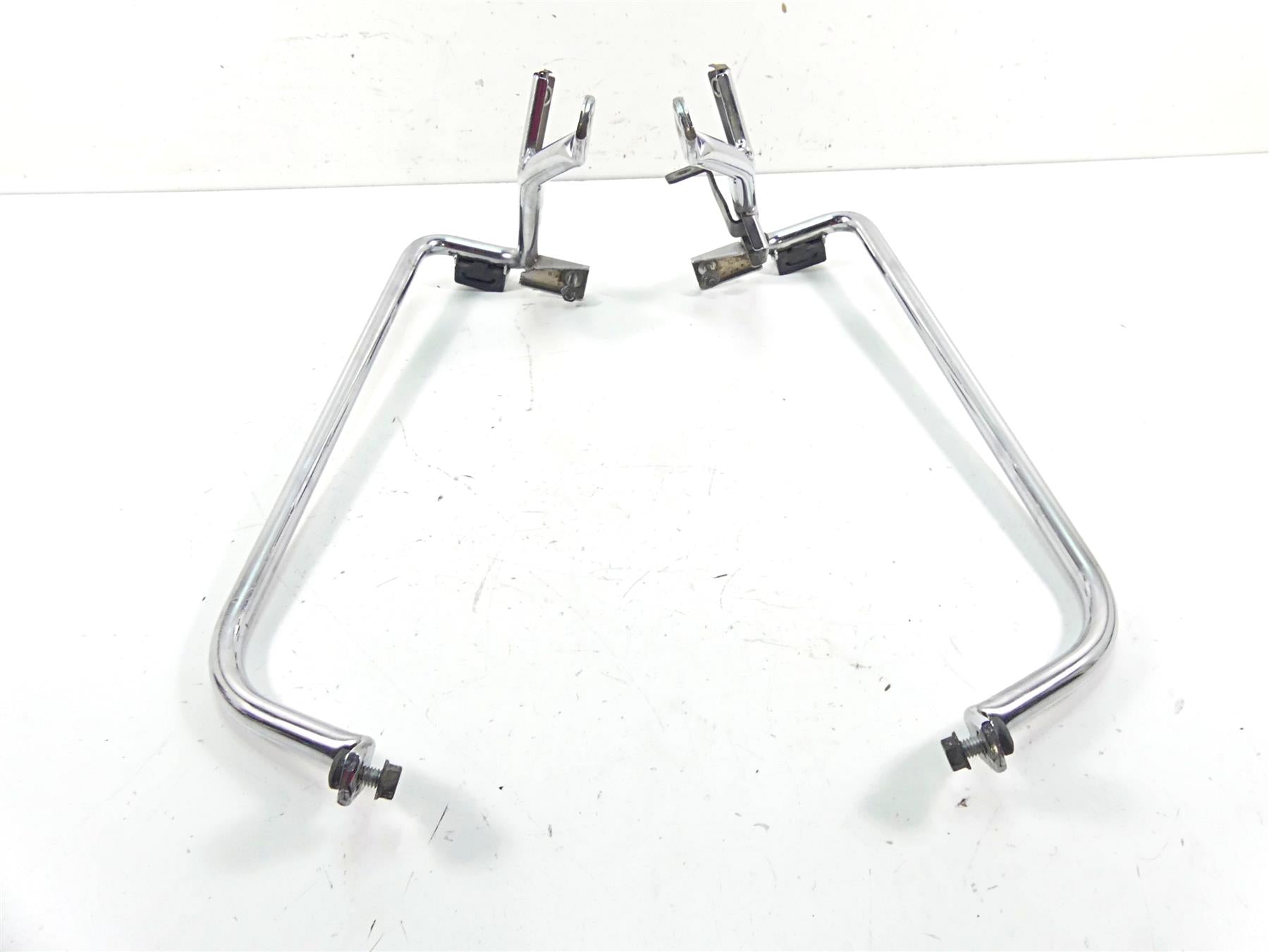 2011 Harley Touring FLTRX Road Glide Saddlebag Mount Guard Rail Set 49206-09A {{ shop.shopifyCountryName }} - Mototech271