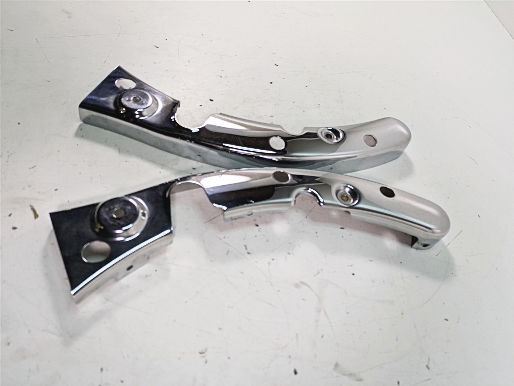 2013 Harley Touring FLHX Street Glide Frame Struts Covers 47502-09A 47504-09A {{ shop.shopifyCountryName }} - Mototech271