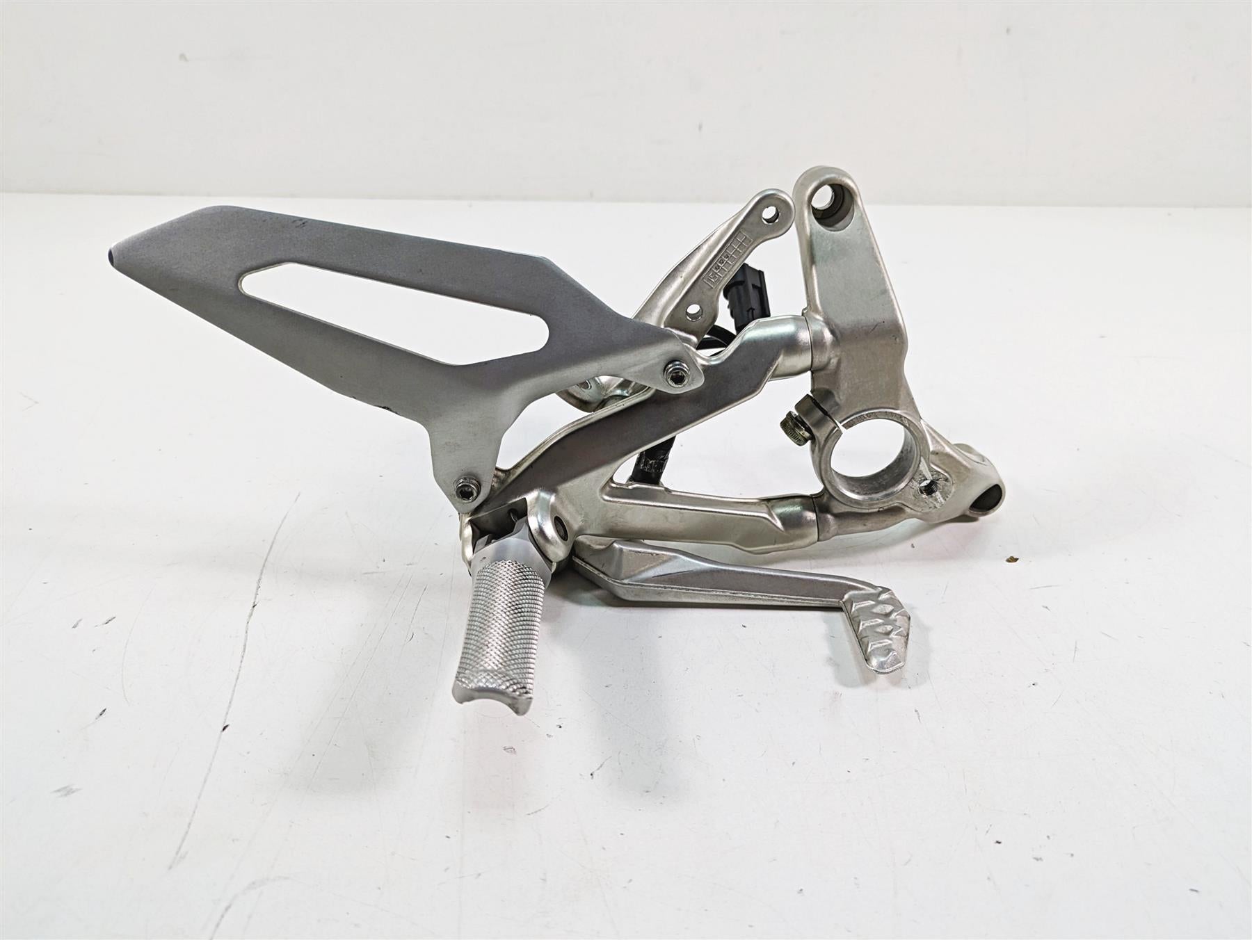 2016 Ducati Panigale 1299 S Right Footpeg Frame Mount & Brake Pedal 82411871BA {{ shop.shopifyCountryName }} - Mototech271