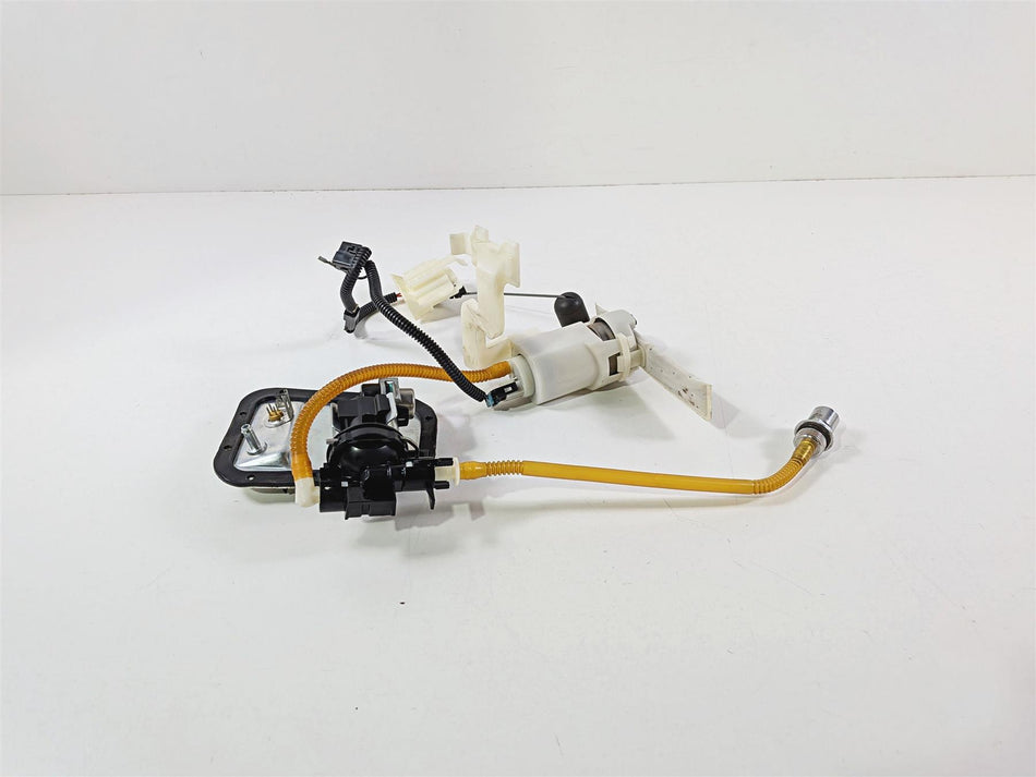 2014 Harley FXSB Softail Breakout Fuel Gas Petrol Pump - Tested 75252-11A-Mototech271