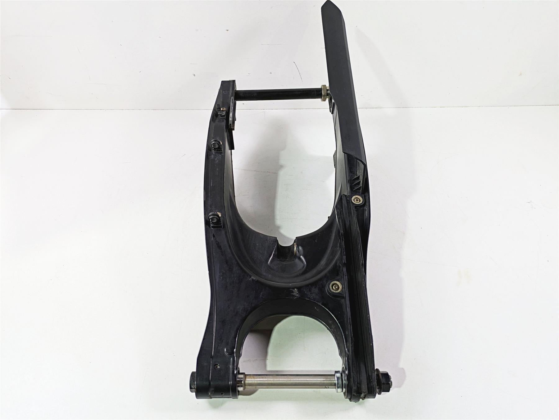 2020 KTM 1290 Super Adventure R Swingarm & Axle & Pivot Bolt 6040403004433 {{ shop.shopifyCountryName }} - Mototech271