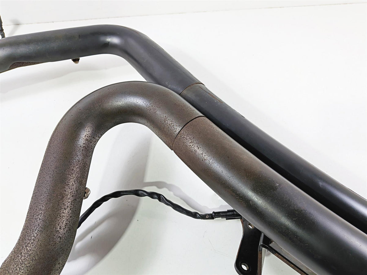2011 Harley FXDF Dyna Fat Bob Vance Hines Big Radius 2-2 Exhaust System 46071 {{ shop.shopifyCountryName }} - Mototech271